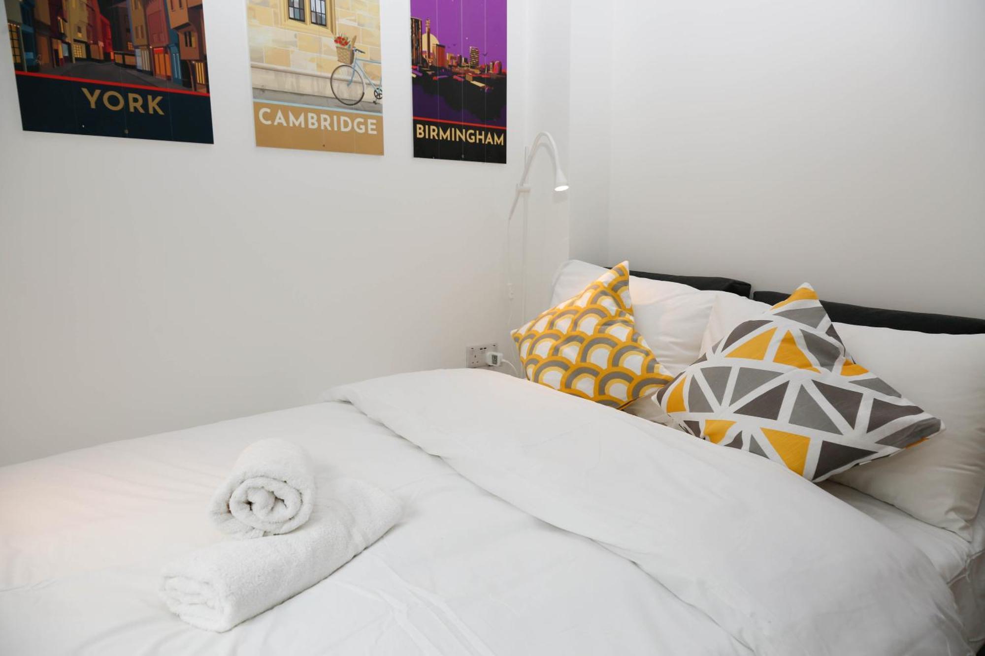 New Luxury Apartments In Central London Next To Shops, Cafes, Bars & Metro Exterior foto