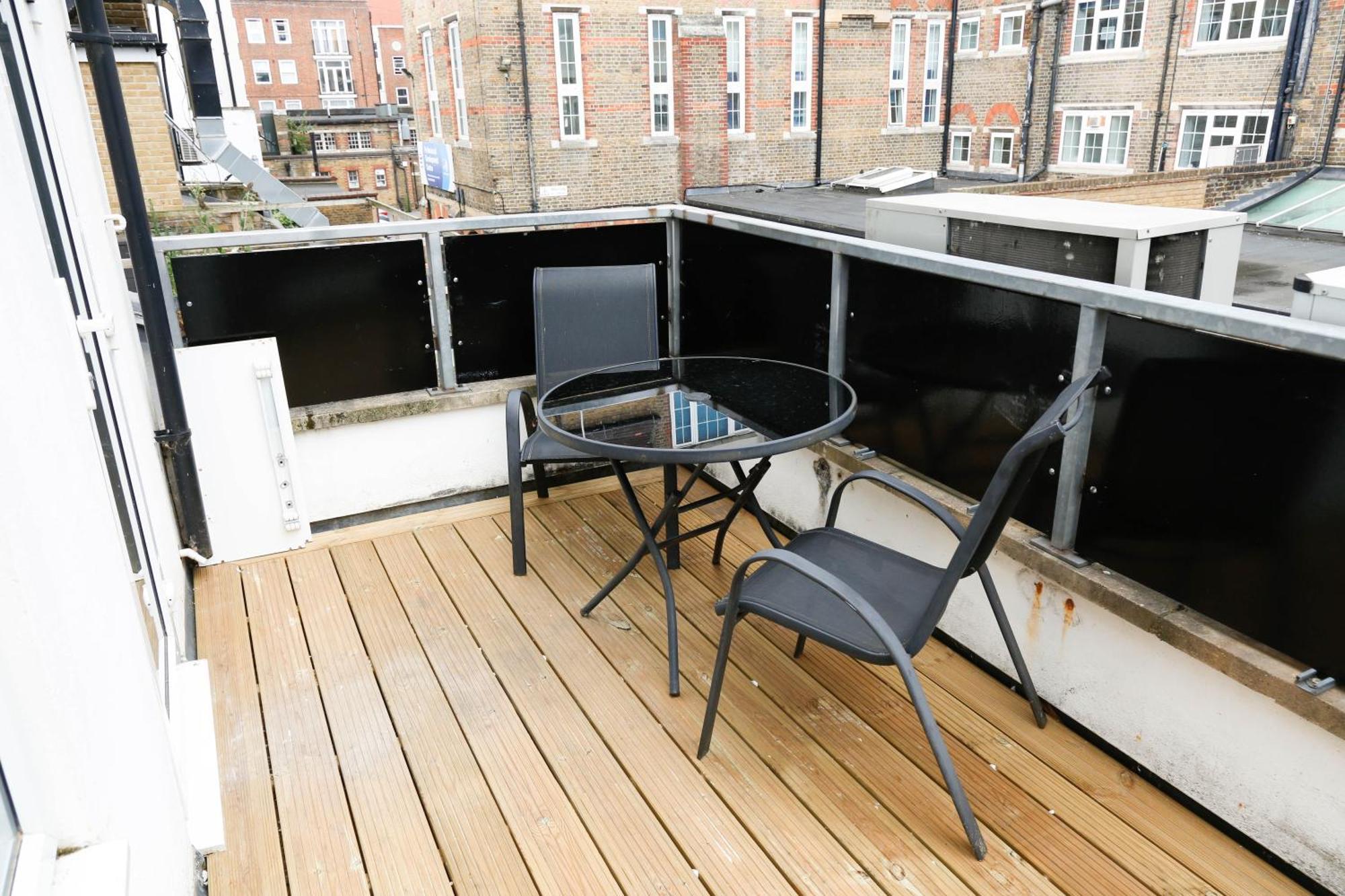 New Luxury Apartments In Central London Next To Shops, Cafes, Bars & Metro Exterior foto