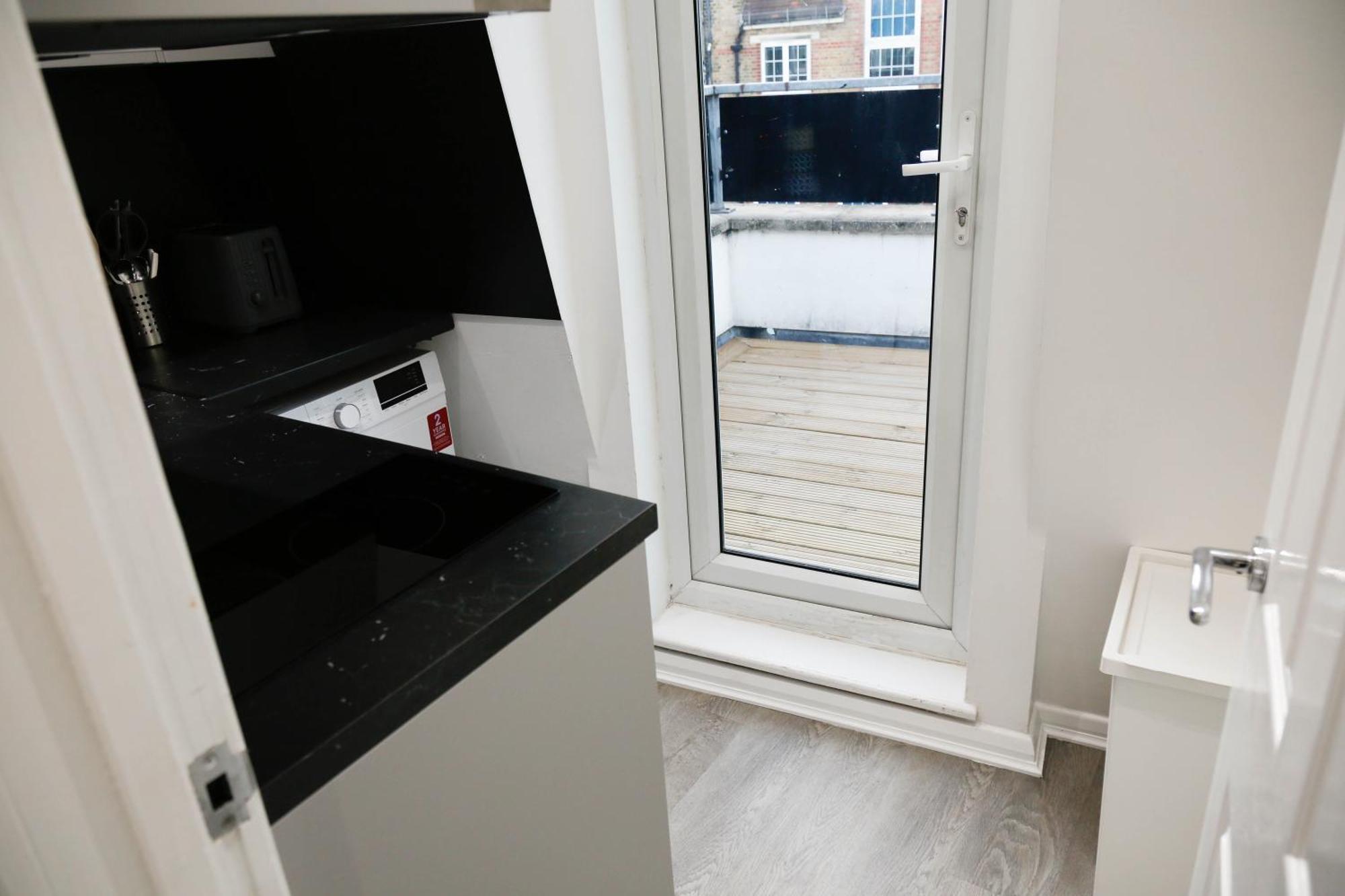 New Luxury Apartments In Central London Next To Shops, Cafes, Bars & Metro Exterior foto